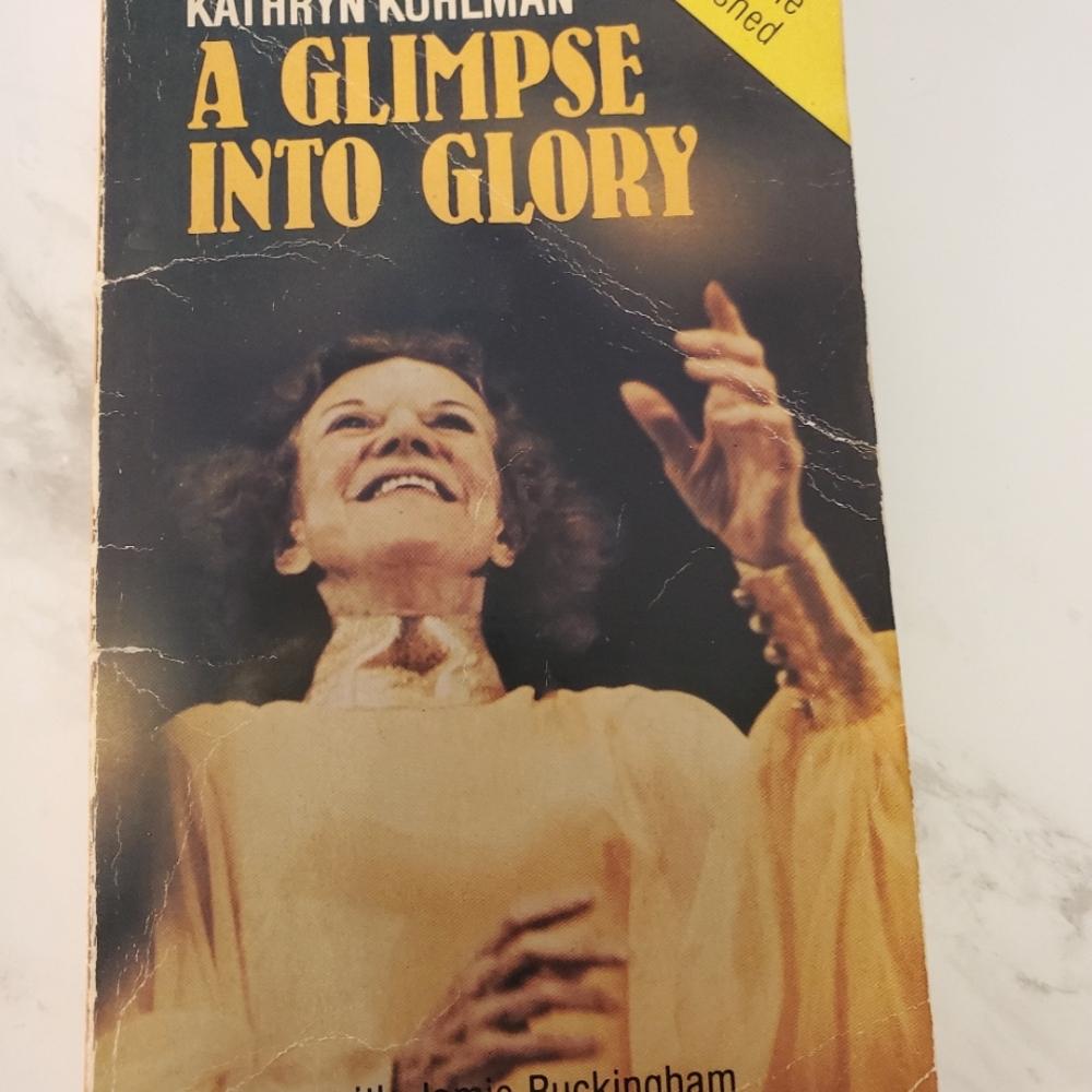 Glimpse Into Glory,by Kathryn Kuhlman - Picture 1 of 12